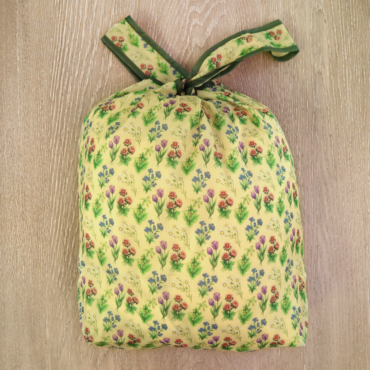 &quot;Dainty Flowers&quot; Reusable Bag Bundle - 4 Pieces